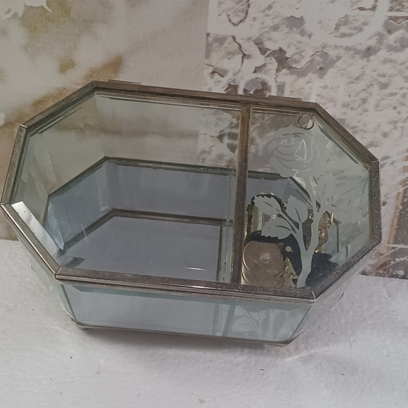 Vintage music box Frosted Etched rose Flower Clear Glass Music Box  condition is - Picture 1 of 8